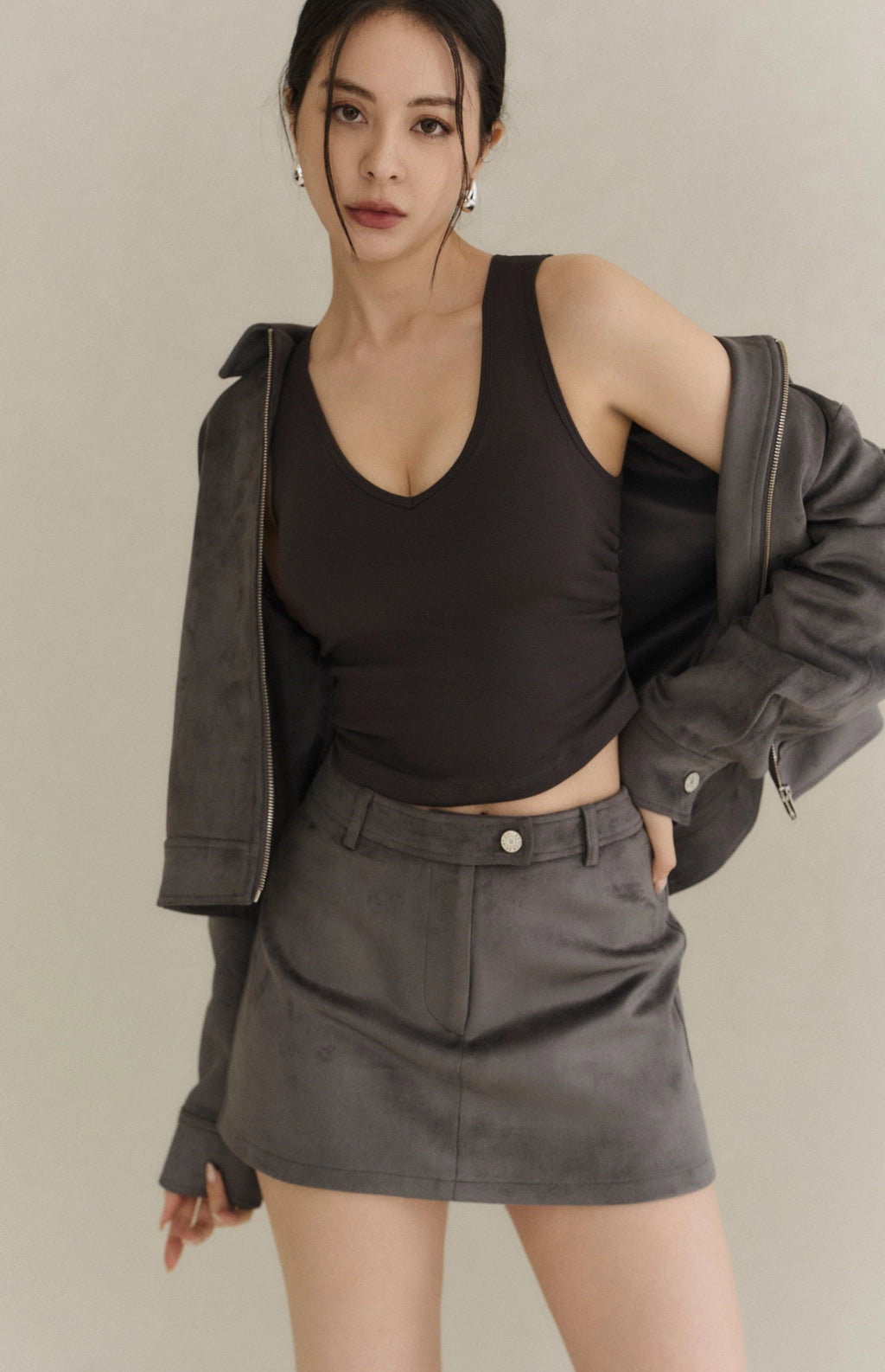 Minimal Suede A-Line Skort<br/>極簡A字麂皮短褲裙