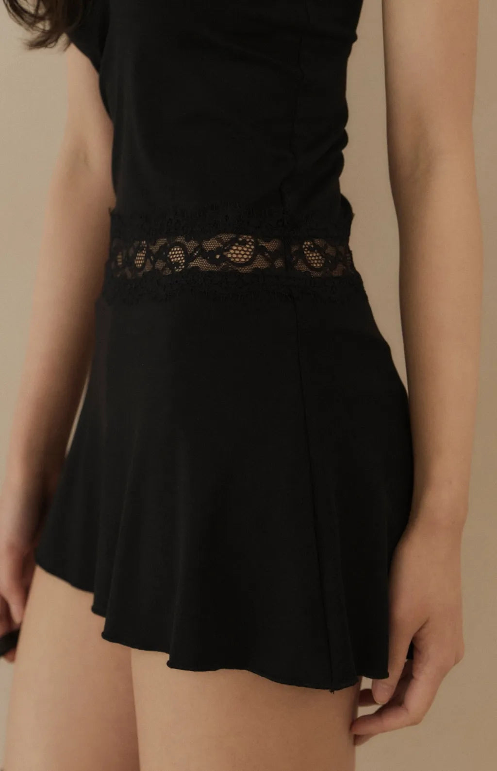 Lace-Inset Halter Mini Bra Dress<br/>蕾絲抽皺綁帶Bra Dress