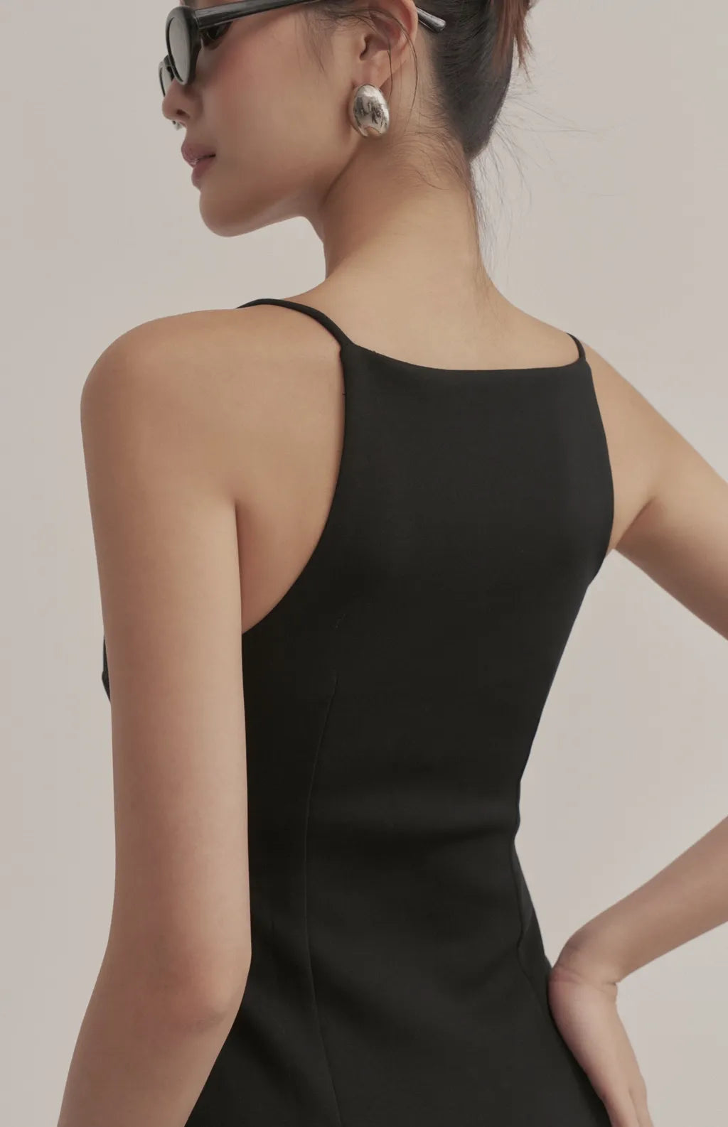 Structured Boat-Neck Bodycon Bra Dress<br/>挺版船型領包臀Bra Dress